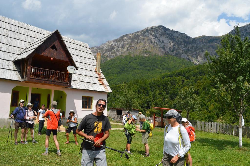 Guesthouse Alpini Lepushe Экстерьер фото