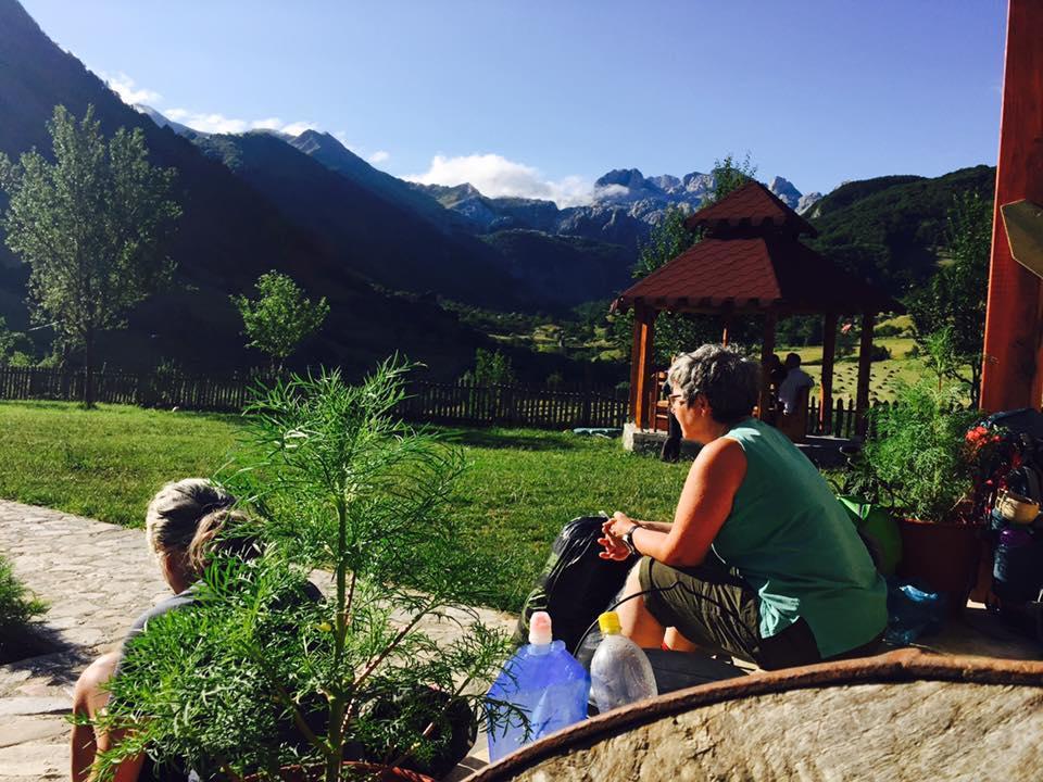 Guesthouse Alpini Lepushe Экстерьер фото