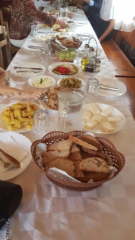 Guesthouse Alpini Lepushe Экстерьер фото